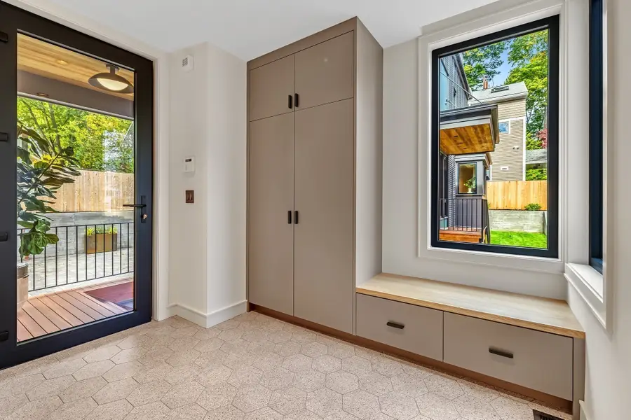 6 Holworthy Terrace #6, Cambridge, MA 02138 - #3