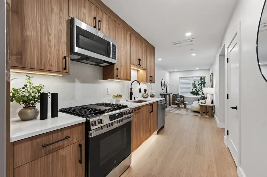 250 Bremen #3, Boston, MA 02128 - #2