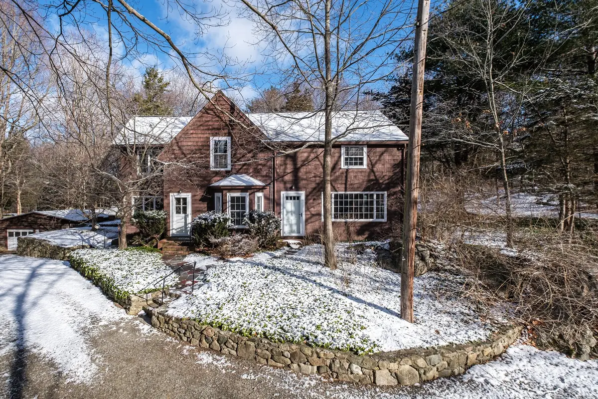445 Glen Rd, Weston, MA 02493 - #1