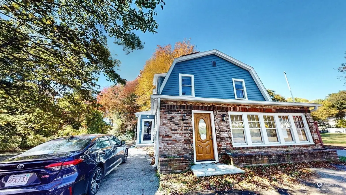 146 Old Rd, Dracut, MA 01826 - #1