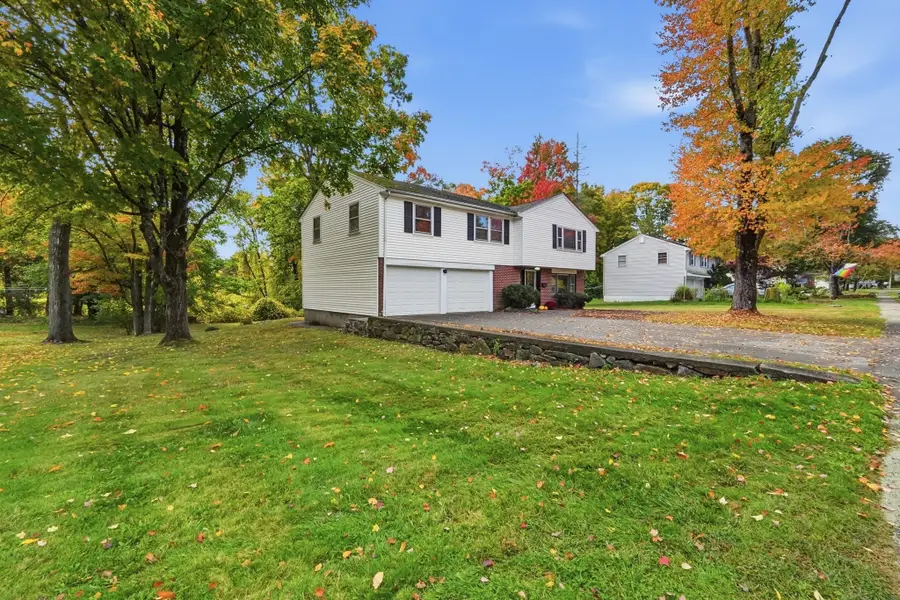 4 Angelica Dr., Framingham, MA 01701 - #2