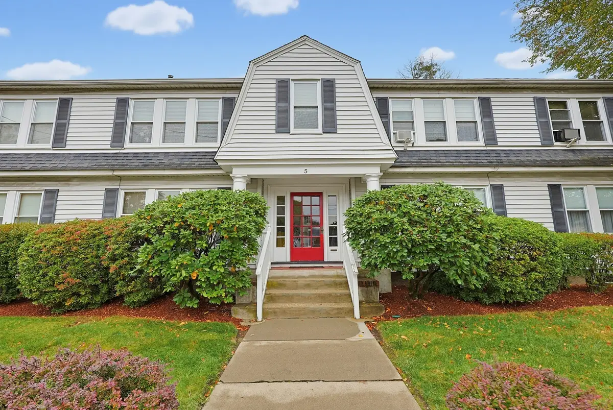 5 Walnut St #1, Framingham, MA 01702 - #1