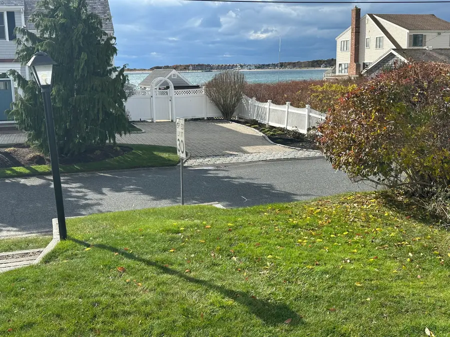 64 Park Ave, West Yarmouth, MA 02673 - #2