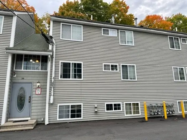 38 Walker St #10, Lowell, MA 01854