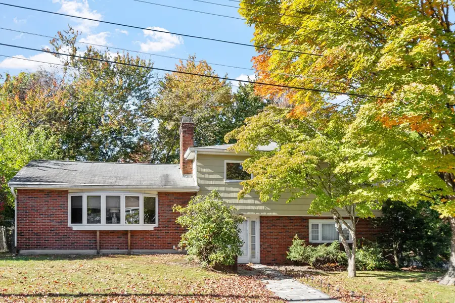 9 Randolph Rd, Stoneham, MA 02180 - #2