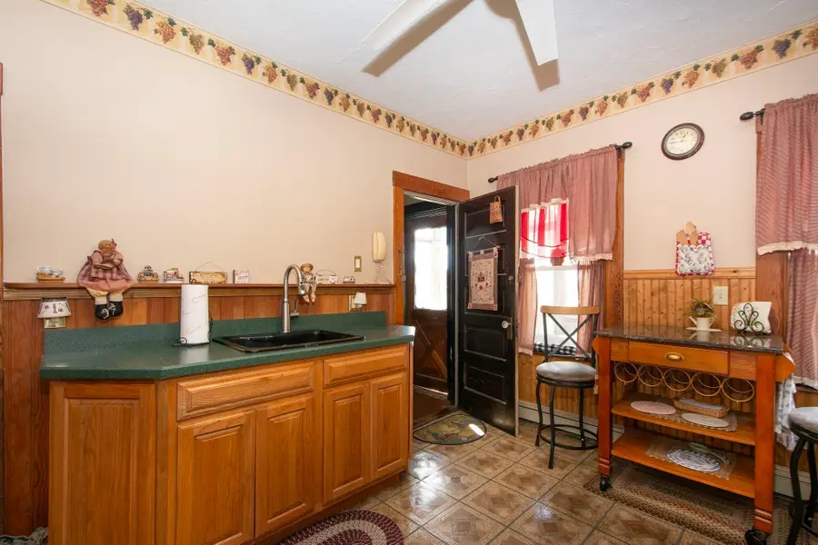 66-68 Reed St, Rockland, MA 02370 - #3