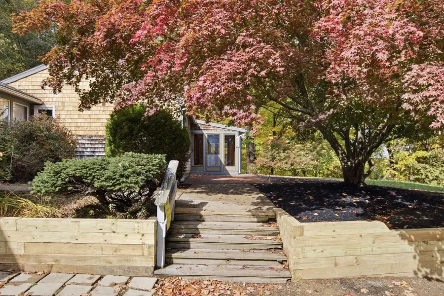 61 Washington St #1, Groveland, MA 01834 - #3