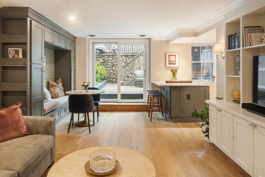 7 Concord Sq #1, Boston, MA 02118 - #2