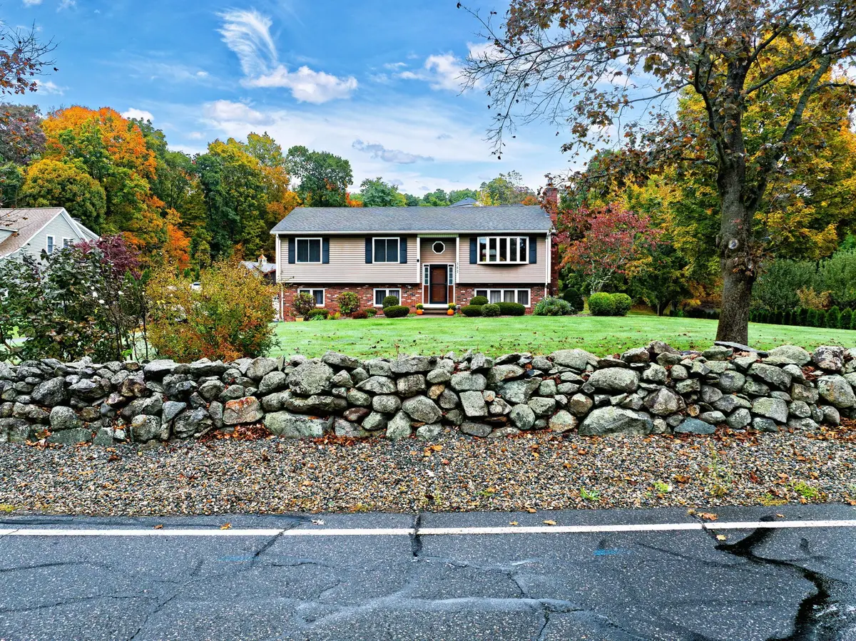382 Miller St, Ludlow, MA 01056 - #1