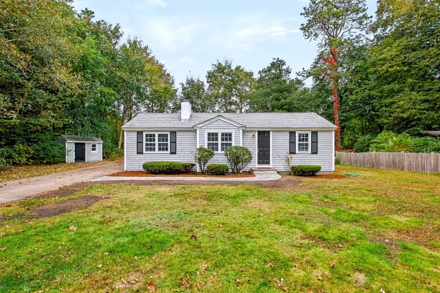 16 Lakeside Dr, Marstons Mills, MA 02648 - #2