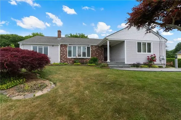 6 Varnum, Bristol, RI 02809