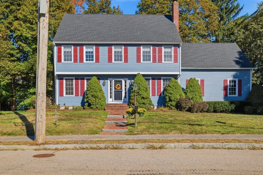 160 Saunders Rd, Norwood, MA 02062 - #2