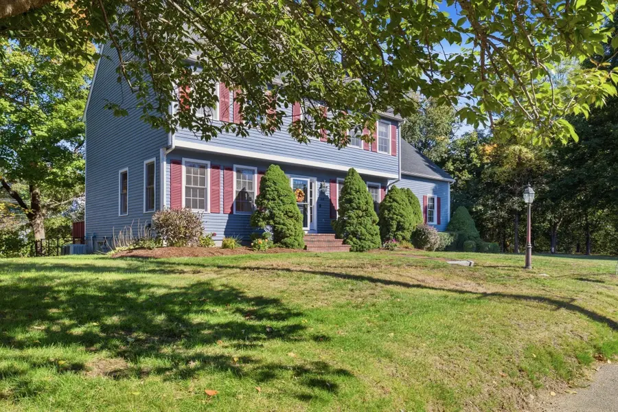 160 Saunders Rd, Norwood, MA 02062 - #3