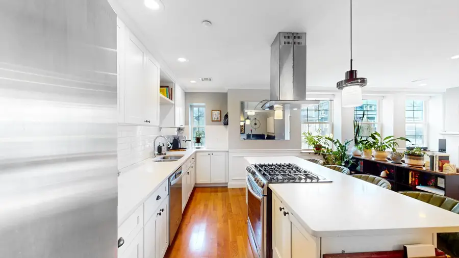 7 Mt Hope #202, Providence, RI 02906 - #2