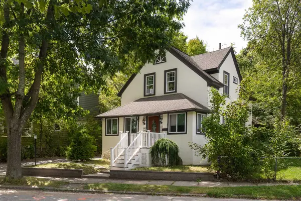 21 Englewood Ave, Worcester, MA 01603