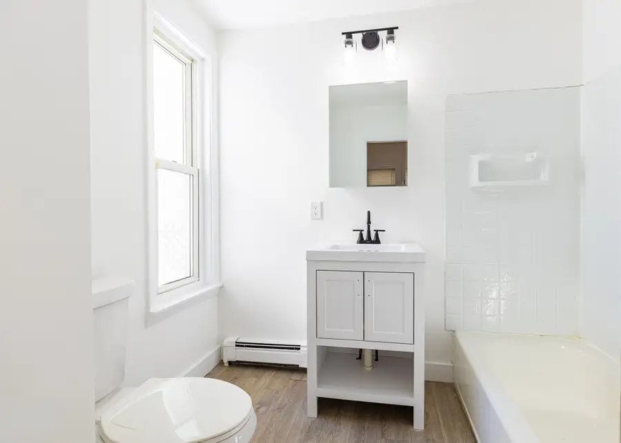633 E 6th St, Boston, MA 02127 - #3