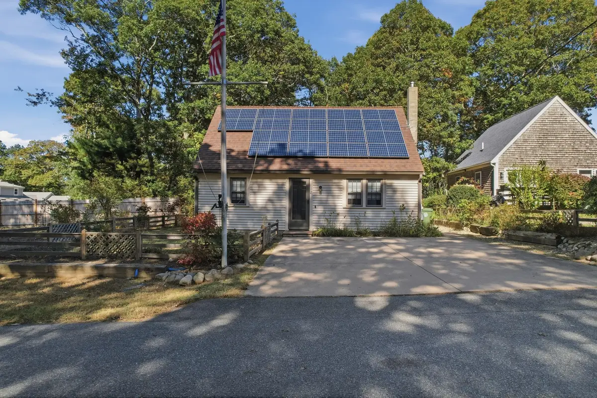 12 Avalon Dr, Falmouth, MA 02536 - #1