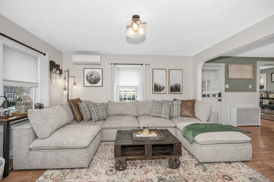 60 Frances Street, Dracut, MA 01826 - #3