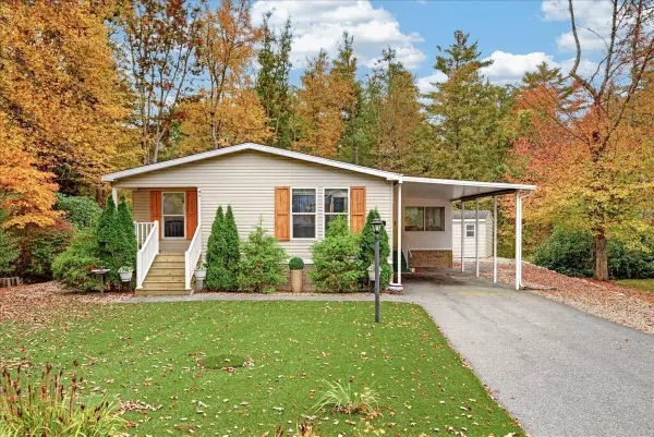 18-4 South Meadow Village, Carver, MA 02330