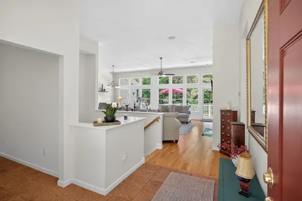 51 Forest Edge, Plymouth, MA 02360