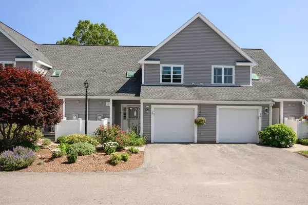 14 Southcliff Dr #14, Plymouth, MA 02360