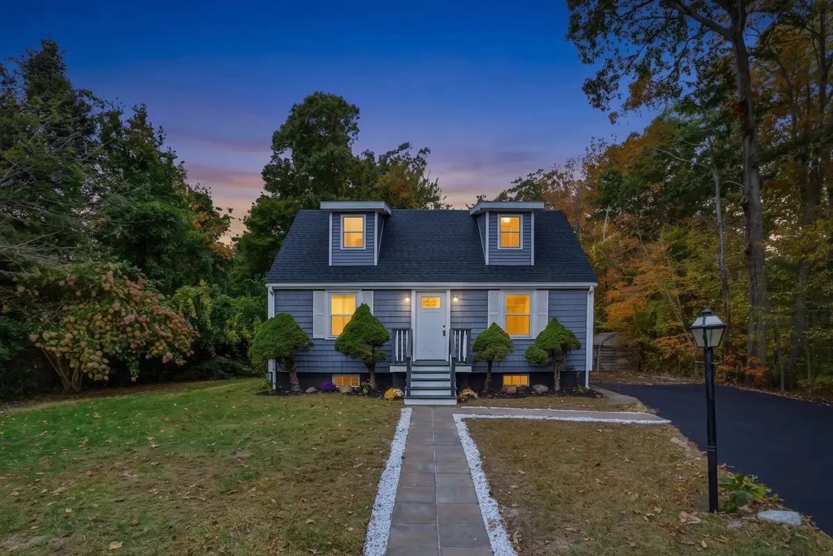 405 Plymouth St, Holbrook, MA 02343 - #1