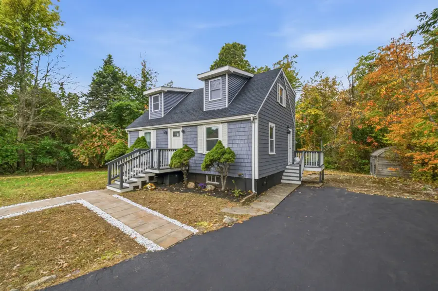 405 Plymouth St, Holbrook, MA 02343 - #2