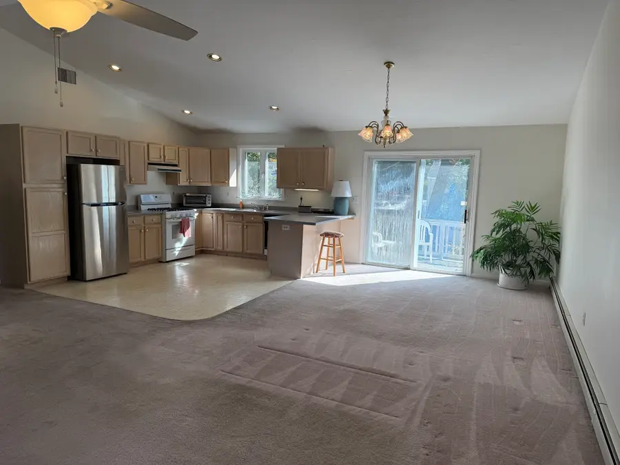 6 Golf Street, Dartmouth, MA 02747 - #3