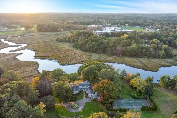 34 Sunset Rd, Duxbury, MA 02332