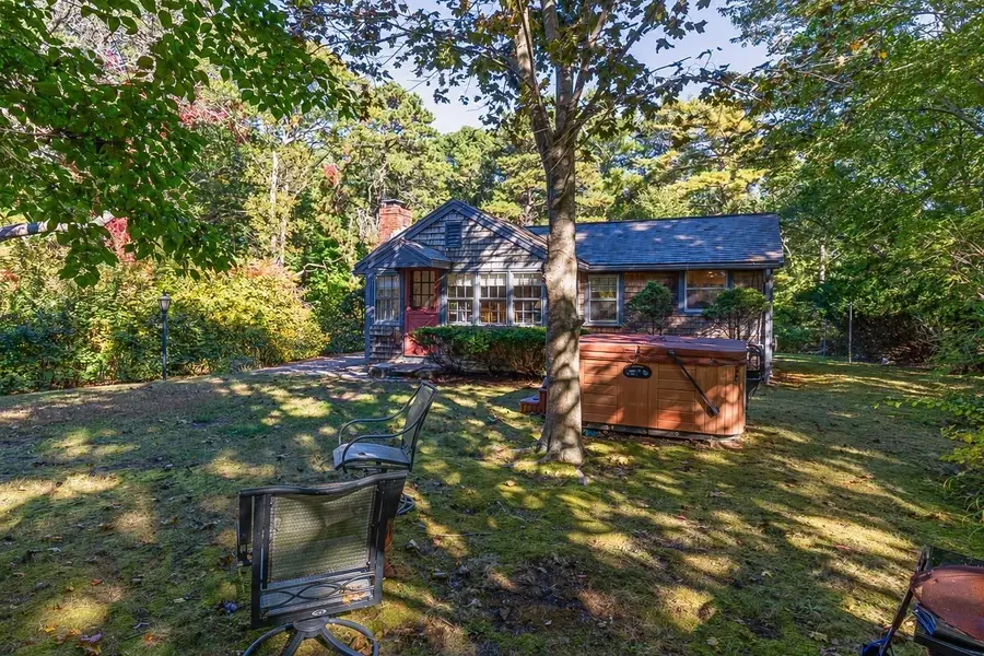 324 Sandwich St, Plymouth, MA 02360 - #3
