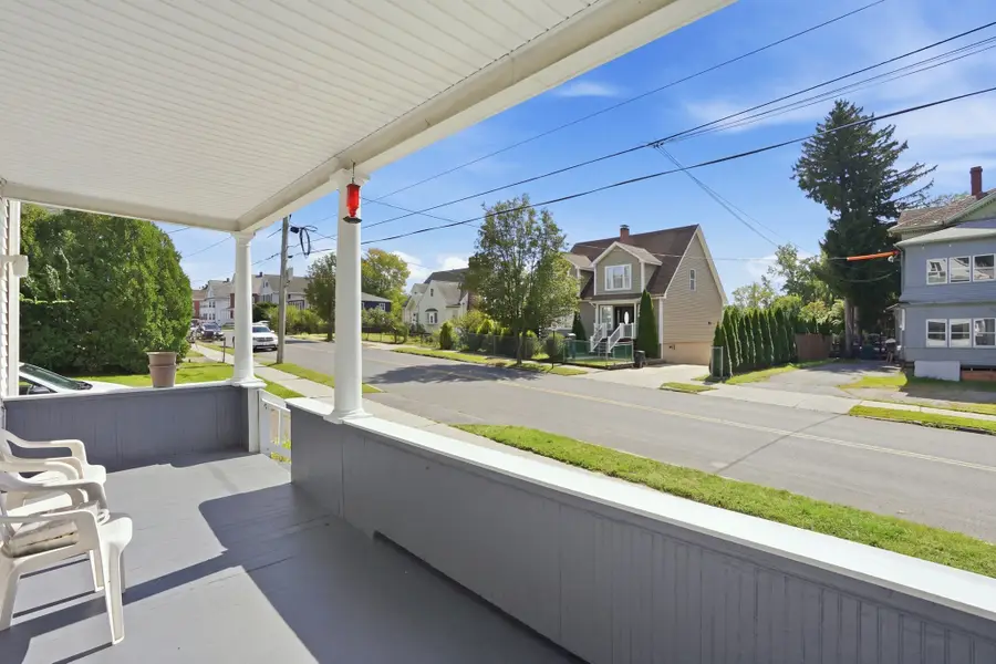 133 Hampden St, Chicopee, MA 01013 - #3