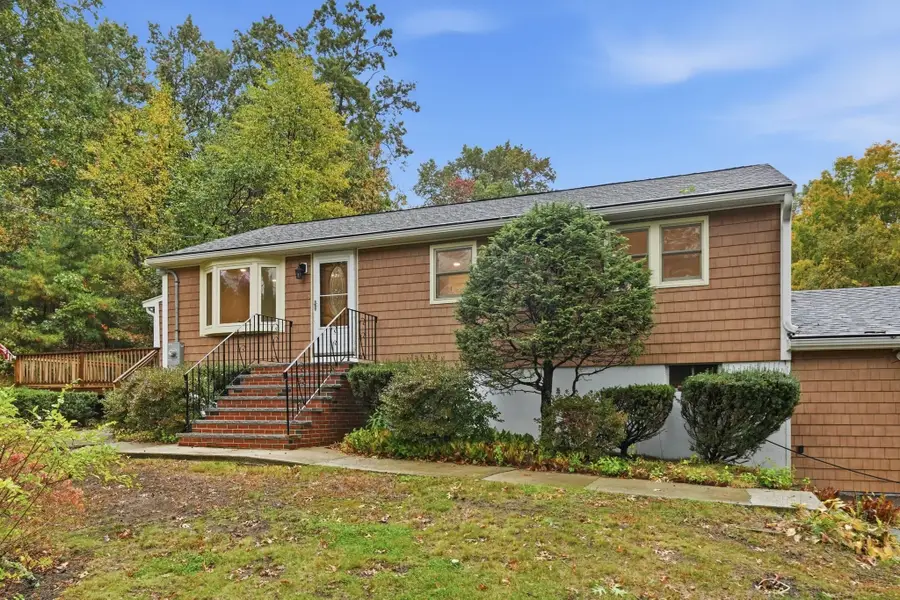 83 Thurlow St, Georgetown, MA 01833 - #2