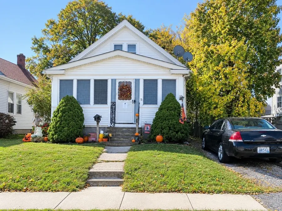 15 Baldwin St, East Providence, RI 02914 - #2