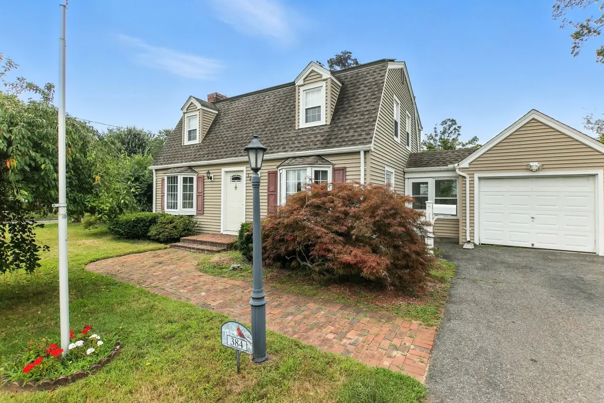 384 Abbott St, Springfield, MA 01118 - #1