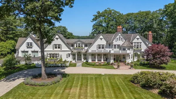 145 Forest St, Sherborn, MA 01770