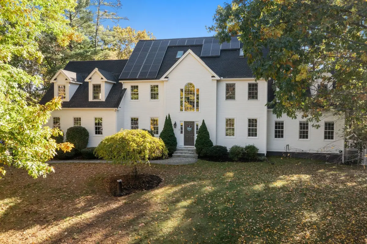 23 Falcon Ridge Dr, Hopkinton, MA 01748 - #1