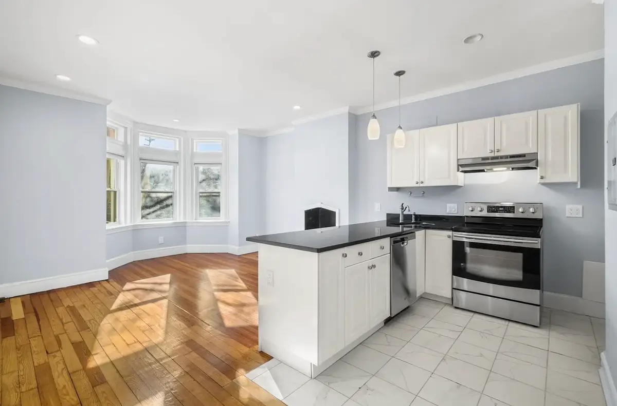 1834 Beacon St #5, Brookline, MA 02445 - #1