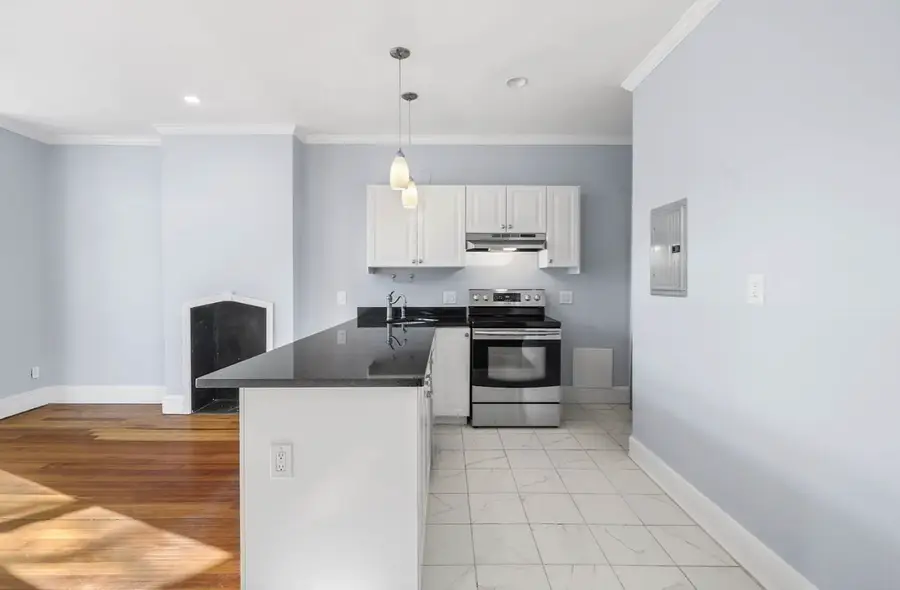 1834 Beacon St #5, Brookline, MA 02445 - #2