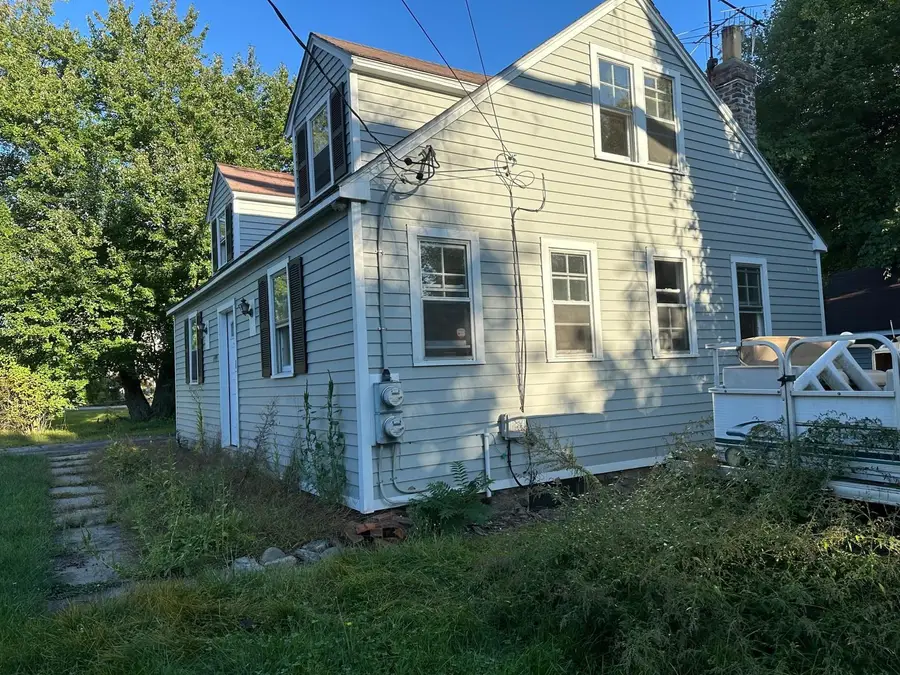 1495 Grafton Rd, Millbury, MA 01527 - #2