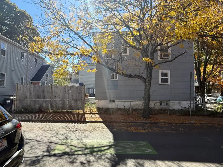 77 Montgomery, Cambridge, MA 02140 - #2