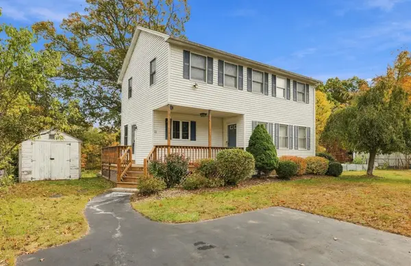 21 Bridle Rd, Billerica, MA 01821