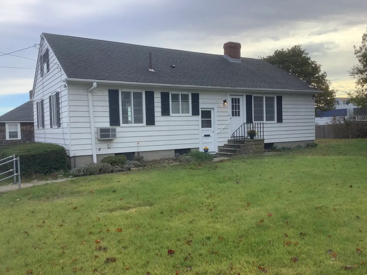 10 Clara St, New Bedford, MA 02744 - #1