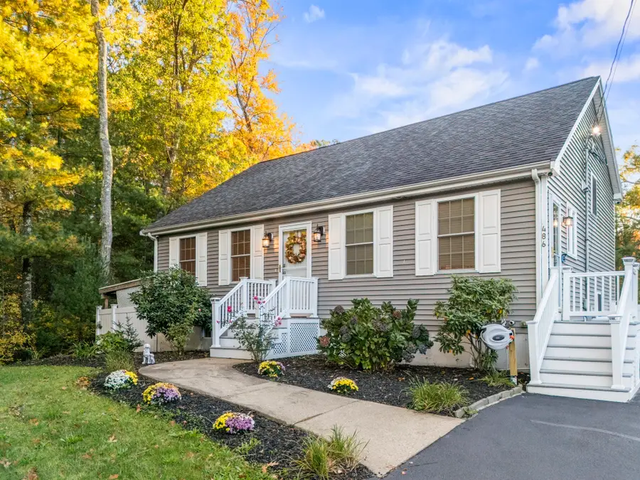 486 South St, Holbrook, MA 02343 - #2