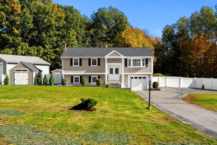 281 Beech St, Tewksbury, MA 01876 - #2