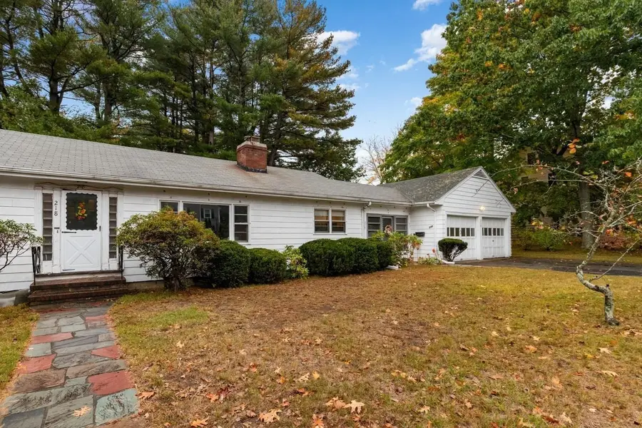218 Lowell St, Wakefield, MA 01880 - #3