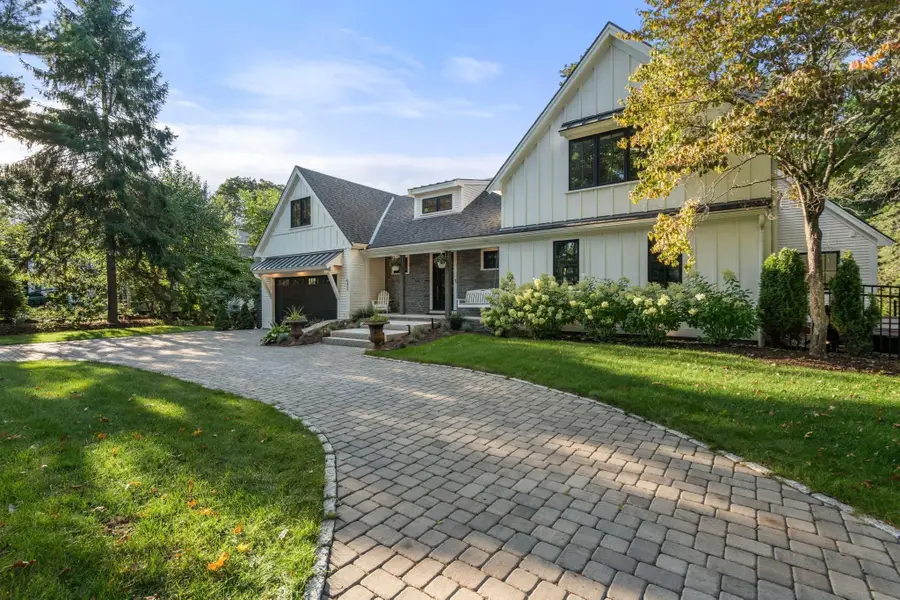 643 Boston Post Rd, Weston, MA 02493 - #3