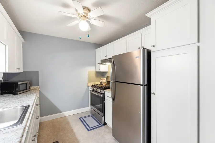 3 Greenbriar Drive #204, North Reading, MA 01864 - #3