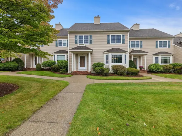 40 Powder Hill Way #40, Westborough, MA 01581