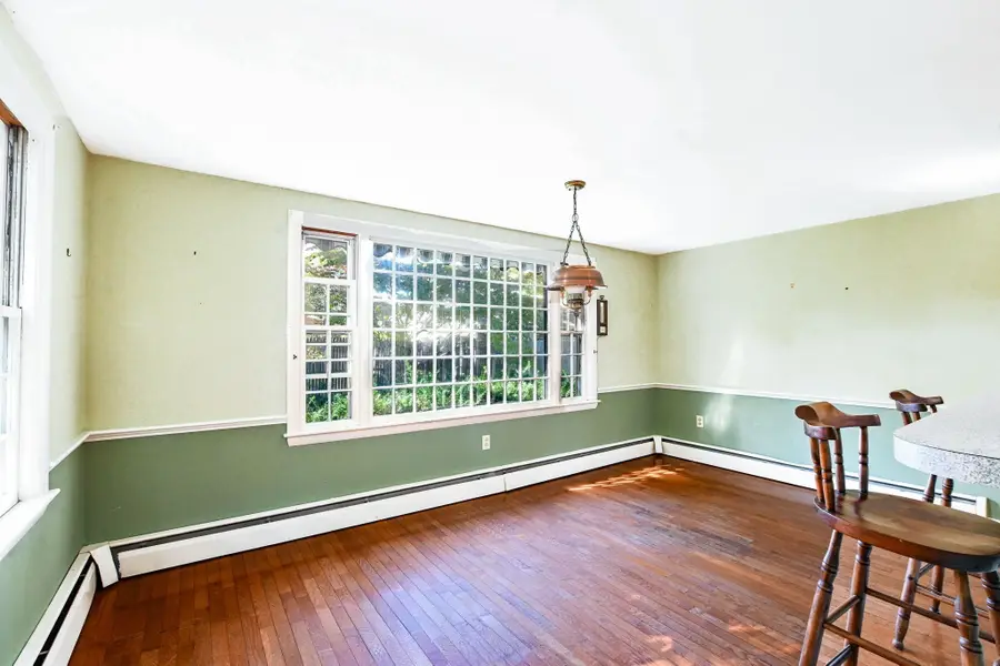 28 Annette Ave, East Falmouth, MA 02536 - #3