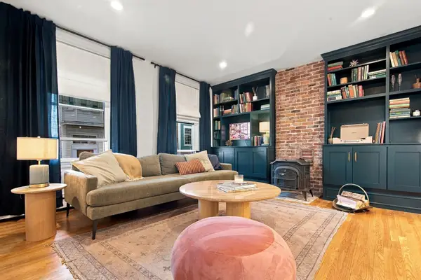 24 Albion Pl #1, Boston, MA 02129